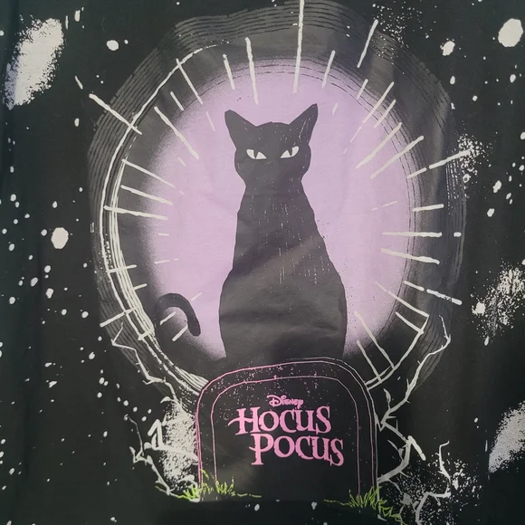 Disney Black & Purple Hocus Pocus Cat Graphic Tee - Picture 2 of 4
